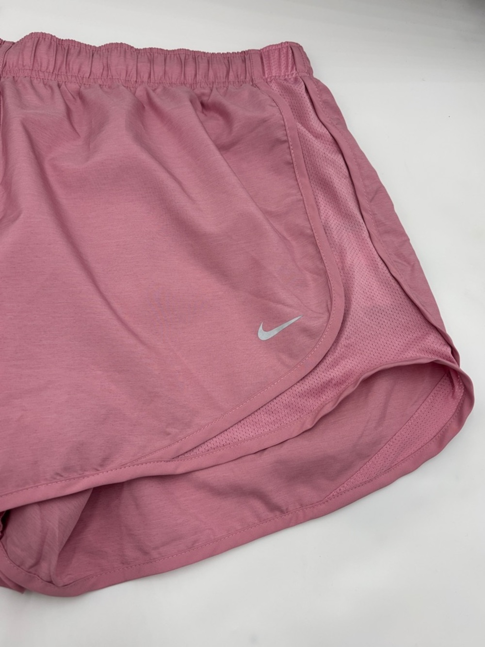 Nike Tempo Dri-FIT Mid-Rise 3” Running Shorts - Picture 2 of 7
